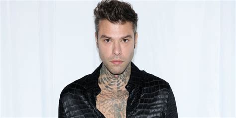 Tony Effe e Fedez, che nel bel mezzo del dissing riescono anche .